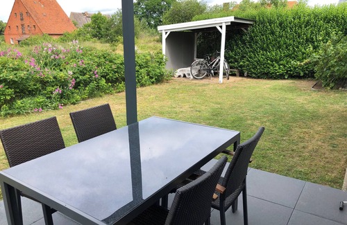 Wokuhl-Dabelow House | Müritz National Park, bathing lake, boat rental, terrace roof, wallbox, WLAN, sauna