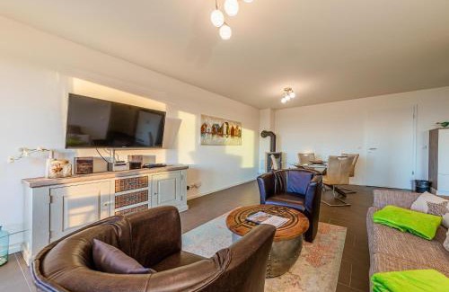 Muritz Apartment | MüritzKieker - Apartment in der Hafenresidenz mit Kamin & Wellness