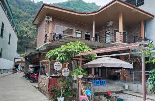 Meo Vac House | Mẩy Gấu Homestay