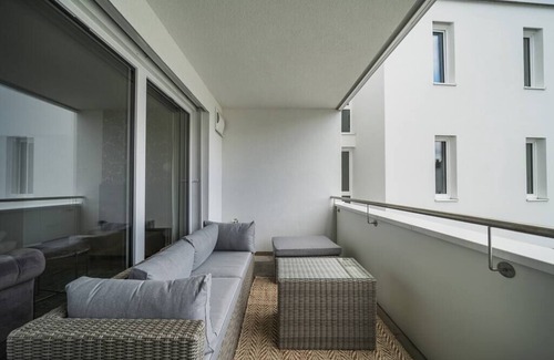 Gmunden Apartment | M.a.i.s.o.n C.h.i.q.u.e | Balcony | 3 BR