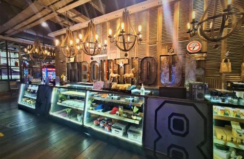 Taman Perdana Hotel | M Boutique Hotel Station 18 - Ipoh