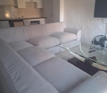 Greater Johannesburg Metropolitan Area House | M&M2 Guest Lodges