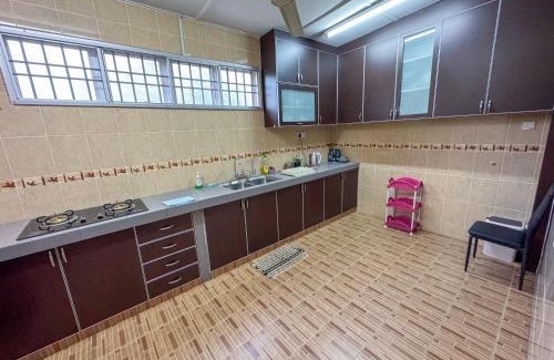 Ayer Tawar Villa | M S Villa Homestay Ayer Tawar