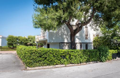 Marcelli Apartment | M085 - Marcelli, trilocale con giardino al Residence MARE VERDE