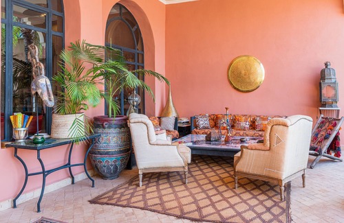 Oulad Hassoune Apartment | Luxury villa with 180 m2 pool spa and 5-star service by feelluxuryholidays