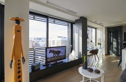 Gazi Apartment | Ma Maison N°4,Downtown Loft,Short walk to Acropolis,300Mbps internet,1' to Metro