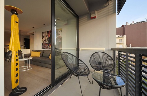 Gazi Apartment | Ma Maison N°4,Downtown Loft,Short walk to Acropolis,300Mbps internet,1' to Metro