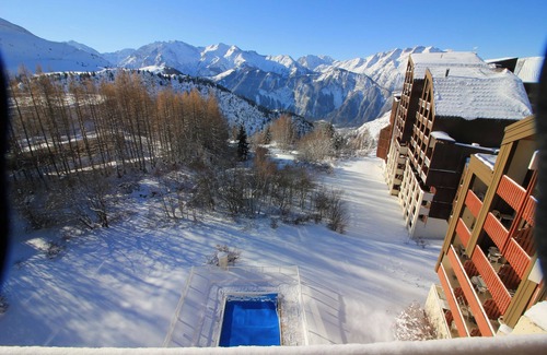 Eclose-Ouest Apartment | ⛷Ma toute belle pépite, Pied des pistes, Piscine&Sauna, golf, résidence 4*