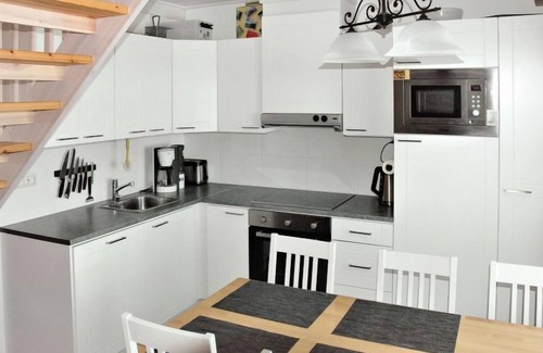Akaslompolo House | Maahisenrinne 3 E 19 by Interhome