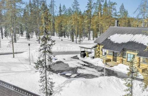 Akaslompolo House | Maahisenrinne 3 E 19 by Interhome