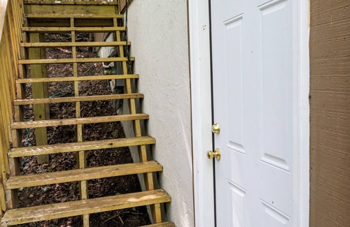 Mill Ridge Cabin | Mac's Place - Cozy Cabin Get Away in the Appalachian Mountains, pets welcome.