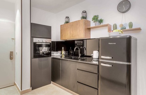 Nachlaot Apartment | Machane Yehuda 1 - One Bedroom Apartment, Sleeps 4