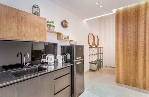 Nachlaot Apartment | Machane Yehuda 1 - One Bedroom Apartment, Sleeps 4