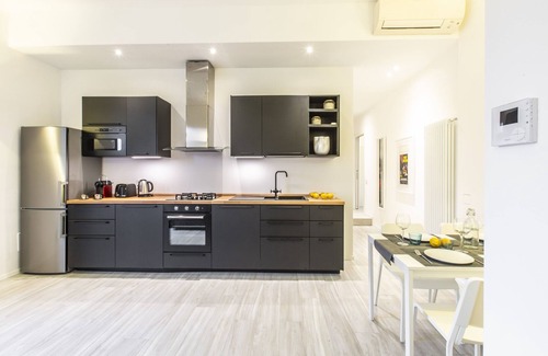 Zona Farini Apartment | Maciachini Bright Apartment R&R