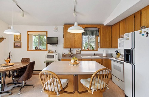 Gem County House | Mack and Spot House with incredible views!
