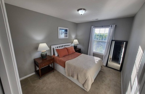 Burlington House | Mackintosh Townhome Retreat - 4BD/3BA