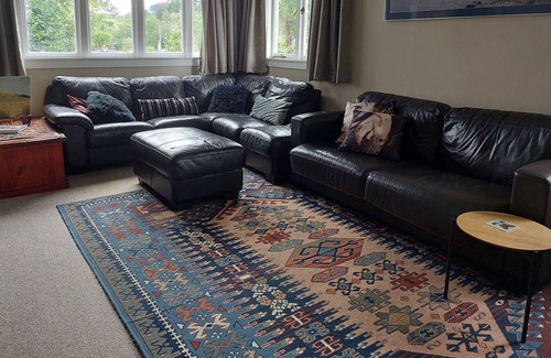 Taumarunui House | MACLEOD’S PLACE - TAUMARUNUI HOLIDAY HOME, pet friendly in Taumarunui