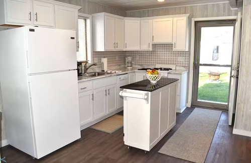Fair Haven House | Macs Lake Escape, 2 waterfront homes with 2 boat wells. Lakefront relaxation!