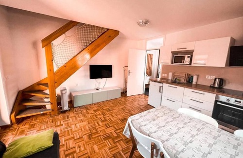 Brezice Apartment | Mad House Apartment 1, Terme Čatež