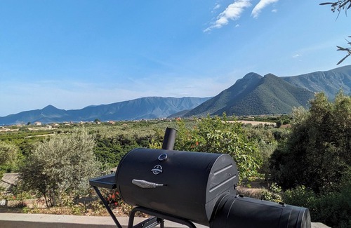 South Kynouria Apartment | Mad Wall Apartment . A breathtaking gem in the Peloponnese!