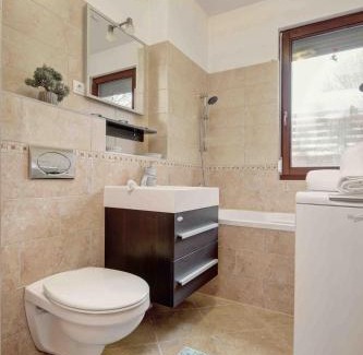 Ujbuda Apartment | Madarhegy Apartment with garden Buda side