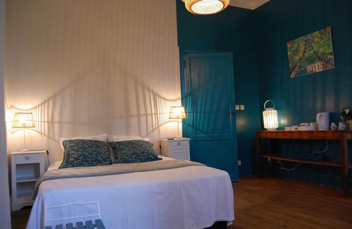 Bergerac House | Madeleine Bergerac Bed and Breakfast Garden