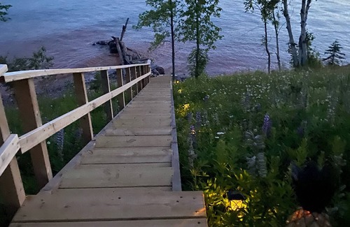 La Pointe Cottage | Madeline Island cottage - steps of Lake Superior. CONTACT OWNER FOR SHORTER STAY