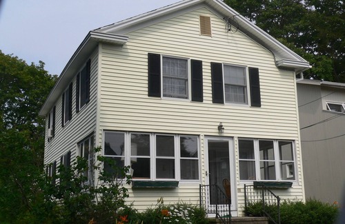 Madison House | Madison Beach House Just Steps To Private Beach On LI Sound at 11 Pent Rd