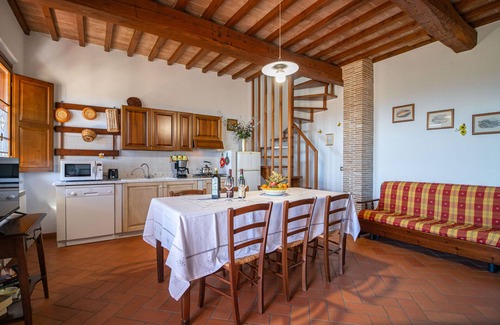 Casamaggiore Apartment | Madone 4, large apartment in agriturismo. Pool, WiFi, tennis