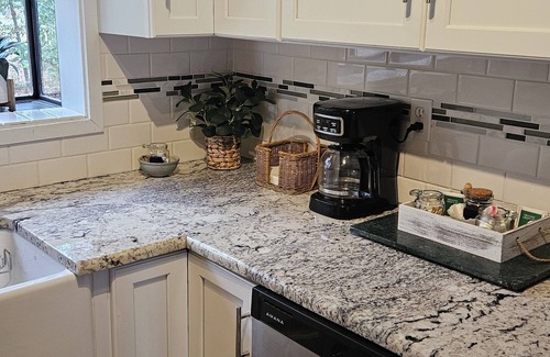 Brewton House | Mady's Happy Place is a charming 3 bedroom, 2 bath home near historic downtown