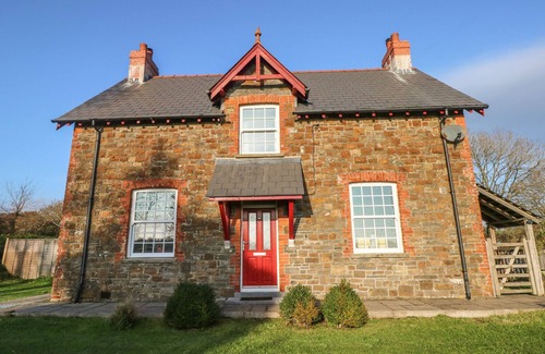 Saint Clears Cottage | MAESOLAND FARM, pet friendly, character holiday cottage in Laugharne
