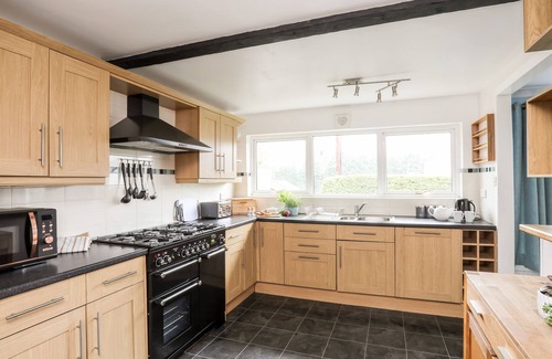 Gallt Y Foel House | MAESTEG - LLANBERIS, pet friendly, with open fire in Llanberis
