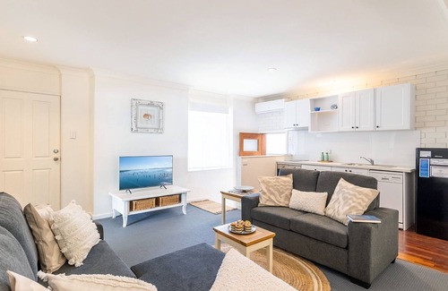 Boat Harbour House | Maestral II - Downstairs Section Only