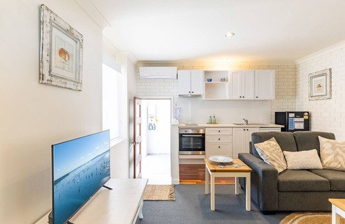 Boat Harbour House | Maestral II - Downstairs Section Only
