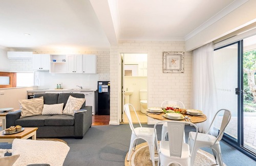 Boat Harbour House | Maestral II - Downstairs Section Only