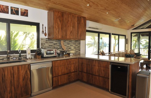 Bora Bora House | Maeva Hoa - Bora Bora Luxury Lagoon View Mountainside Bungalow