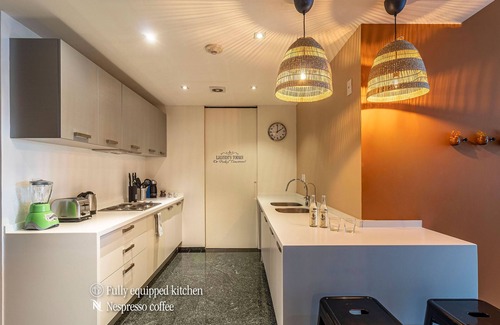 Reforma Apartment | Magenta by Kukun Summ