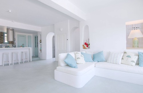 Magganari Villa | Magganari View Villa - Discover Ultimate Summer Happiness!