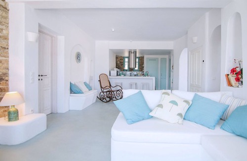 Magganari Villa | Magganari View Villa - Discover Ultimate Summer Happiness!