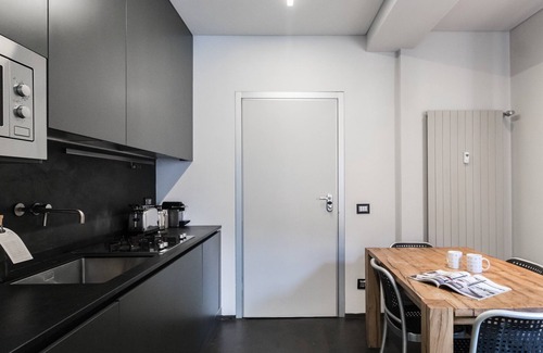 Porta Garibaldi Apartment | Maggi Design Studio: 6A