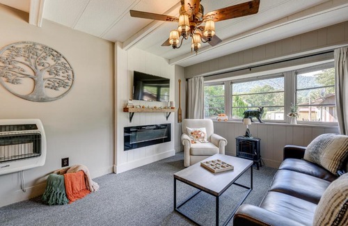Maggie Valley House | Maggie Valley Home about 5 Mi to Cataloochee Ski Area!