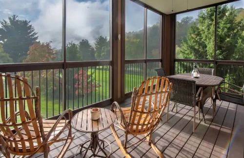 Maggie Valley Condo | Maggie’s Hideaway - Mountain and Fairway view
