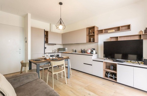 Cascina dei Pomi Apartment | Maggiolina Townlife, Modern And Bright 1BR With Terrace By Halldis