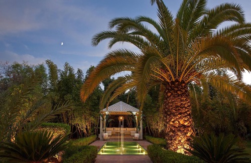 El Aggada Villa | MAGGY ROSE - Contemporary Elegance: 8 Bedrooms, Heated Pool, and Jacuzzi Bliss