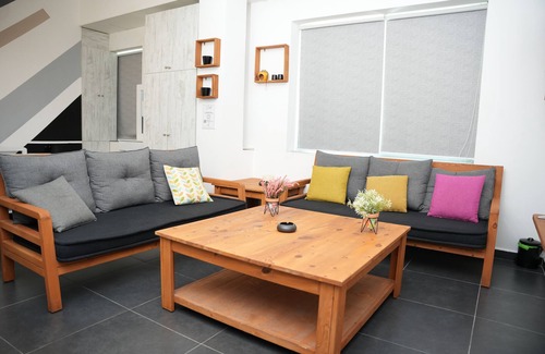 Mastita Apartment | Magic Moon - cozy studio in Byblos with 24/7 electricity.