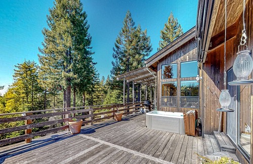 Gualala House | Magical 11-acre retreat with hot tub, fireplace, grill, & amazing sunset views