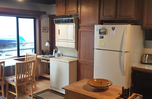 Bolinas Cottage | Magical Cottage Right on Bolina's Lagoon