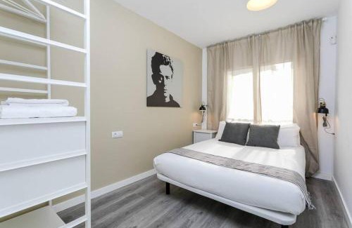 Collblanc y La Torrassa Apartment | Magical Design With Terrace
