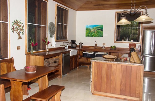Middlesex House | Magical Hilltop In Southern Belize