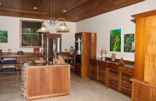 Middlesex House | Magical Hilltop In Southern Belize